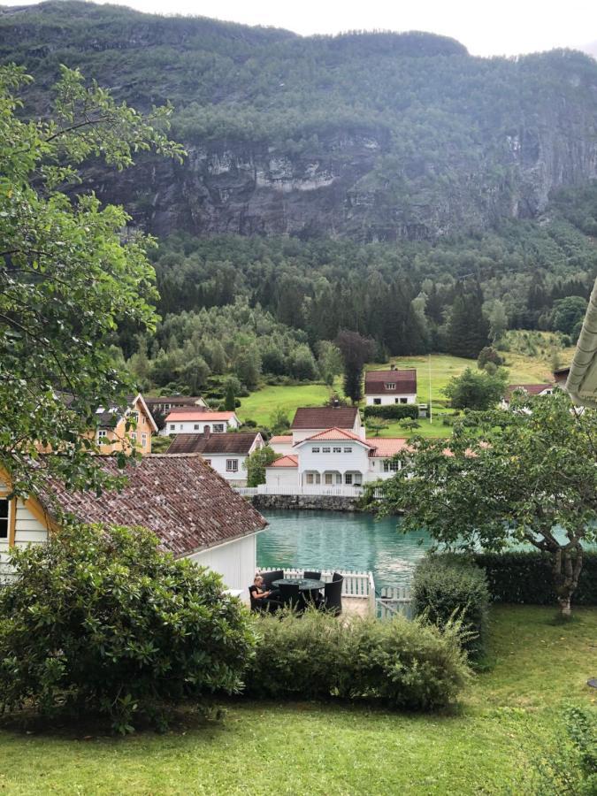 Stryn - House By The River Exteriér fotografie